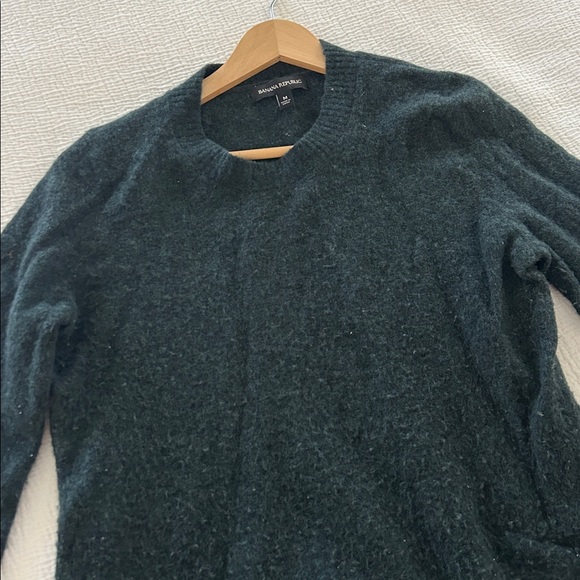Banana Republic Sweaters - Banana Republic Wool Sweater M